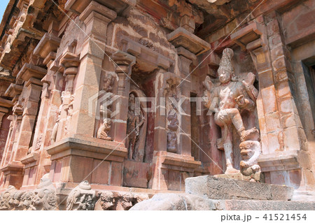 Dwarapala & deities in niches, Brihadisvara Temple Dwarapala & deities in niches, Brihadisvara Temple 41521454