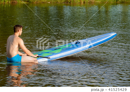 A man sitting on the SAP Board, 41525429