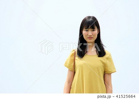 若い女性のポートレート 若い女性のポートレート 41525664