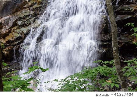 栃木県日光市 龍王峡 虹見の滝 5月 の写真素材