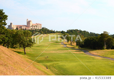 リゾートホテルとゴルフ場 41533389