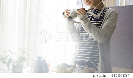 女性　ライフスタイル　料理写真 41536854