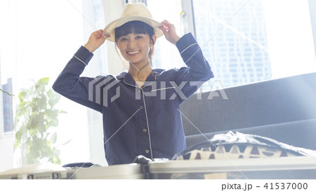 女性 ライフスタイル 旅行 女性 ライフスタイル 旅行 41537000