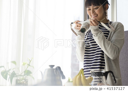 女性　ライフスタイル　料理写真 41537127