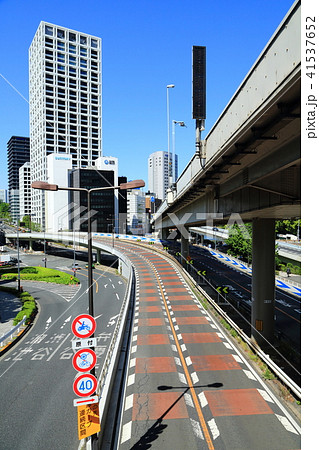 赤坂見附交差点の立体道路の写真素材