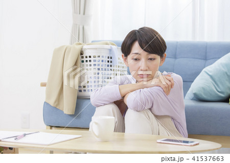 30代女性　疲れ　ストレス　鬱　体調不良 41537663