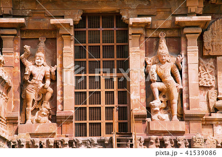 Dwarapalas, southern wall, Brihadisvara Temple, Tanjore, Tamil Nadu 41539086