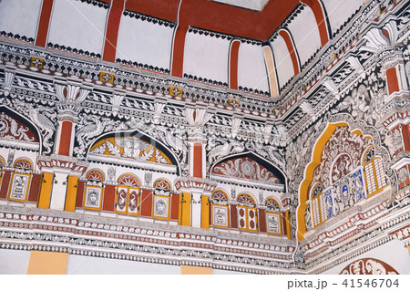 Painting in Durbar Hall, Thanjavur Maratha Palace Painting in Durbar Hall, Thanjavur Maratha Palace 41546704