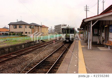 八高線丹荘駅を発車した高崎行列車(1) 41550280