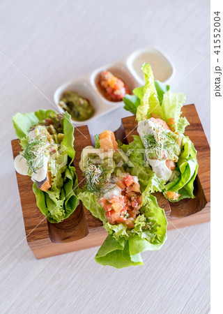 Salmon Tacos 41552004