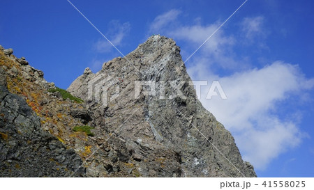 槍ヶ岳山頂部を目指す 槍ヶ岳山頂部を目指す 41558025