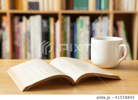 読書 本棚 本 文庫本 読書 本棚 本 文庫本 41558845