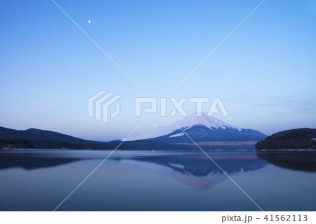 夜明けの富士山 山中湖 夜明けの富士山 山中湖 41562113