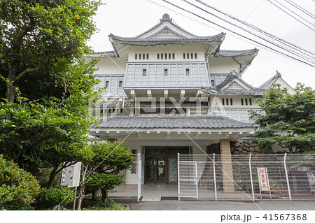 五島市立図書館 五島市立図書館 41567368