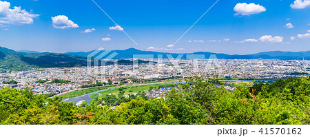 京都の町並みと東山 京都の町並みと東山 41570162
