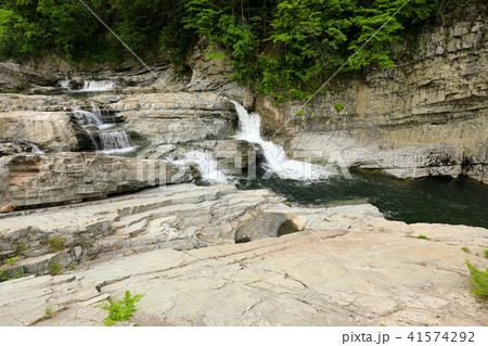 三段滝・芦別川 41574292