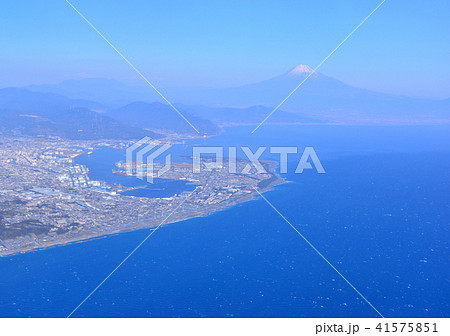 三保半島と富士山-空撮-0945 41575851