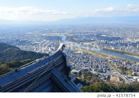 金華山から眺めた長良川・金華橋(岐阜県岐阜市) 金華山から眺めた長良川・金華橋(岐阜県岐阜市) 41578754