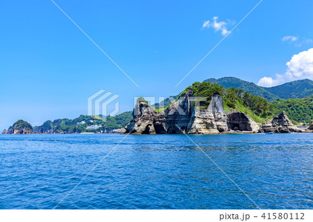 堂ヶ島　堂が島　洞窟めぐり遊覧船からの眺め 41580112