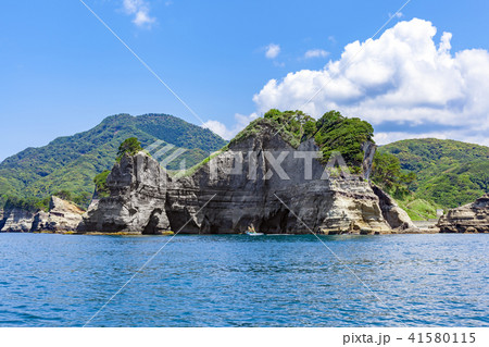 堂ヶ島　堂が島　洞窟めぐり遊覧船からの眺め 41580115