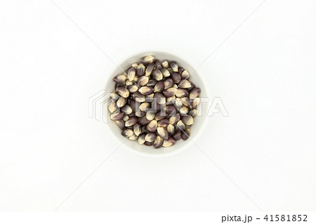 ブラックポップコーンカーネル: black popcorn kernels  41581852