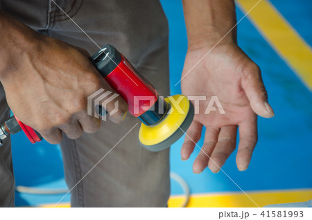 Polishing cars Polishing cars 41581993