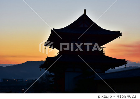 平城宮跡　朱雀門の朝焼け 41584622