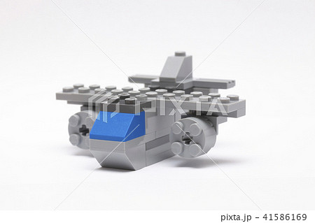 レゴブロックで作った飛行機の写真素材