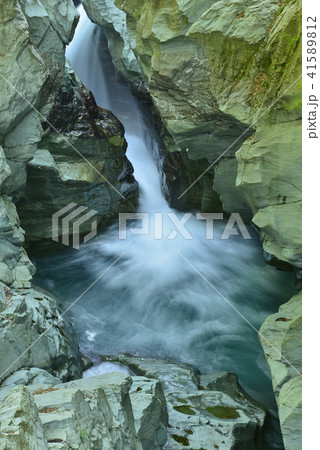 【徳島県　つるぎ町】土釜の清流 41589812