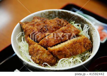 駒ヶ根ソースカツ カツ丼 ソースカツ 丼 揚げ物 豚肉 キャベツ 駒ヶ根ソースカツ カツ丼 ソースカツ 丼 揚げ物 豚肉 キャベツ 41592442