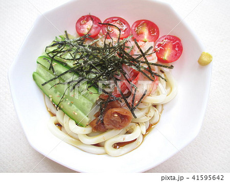 サッパリとして美味しい♪梅肉の冷やしうどん サッパリとして美味しい♪梅肉の冷やしうどん 41595642