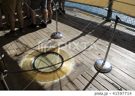 戦艦ミズーリ 降伏文書調印式会場 戦艦ミズーリ 降伏文書調印式会場 41597714