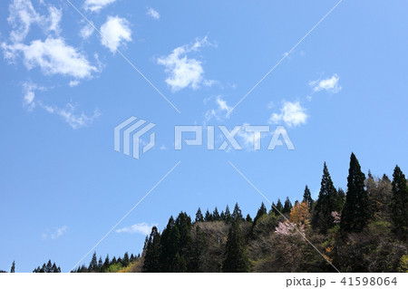 春の空　里山の春 41598064
