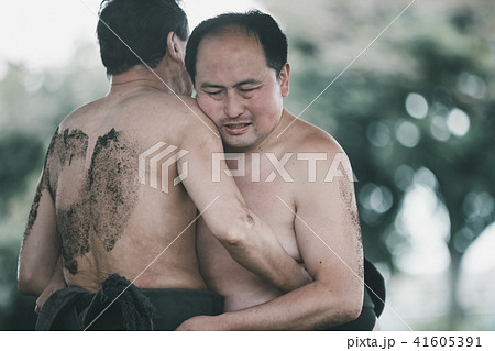 Sumo wrestling 41605391