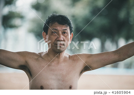 Sumo wrestling 41605904