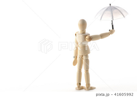 傘を持ってきました。 傘を持ってきました。 41605992