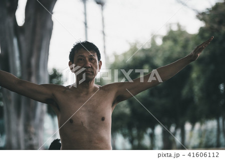 Sumo wrestling 41606112