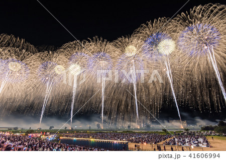 打ち上げ花火 41606994