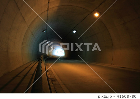 トンネル内部 トンネル内部 41608780