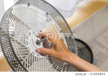 扇風機 組み立て 分解 41608864