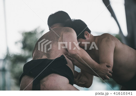 Sumo wrestling Sumo wrestling 41610341