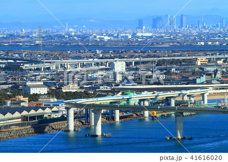 四日市市 四日市港ポートビルから見た名古屋駅前のビル群の写真素材 [41616020] - PIXTA