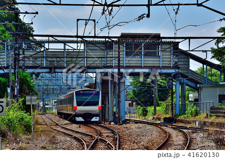 ｊｒ青梅線 二俣尾駅 西城踏切 東京都青梅市二俣尾の写真素材