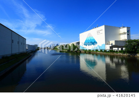 名古屋市中川運河とクルーズ船 41620145