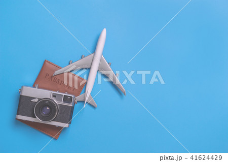 Travel objects for world travel on blue background 41624429