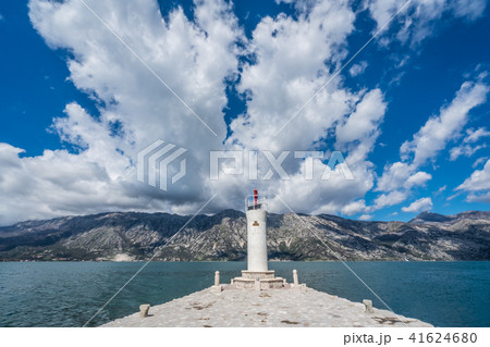 Lighthouse on the  island of Our Lady on the Rock 41624680