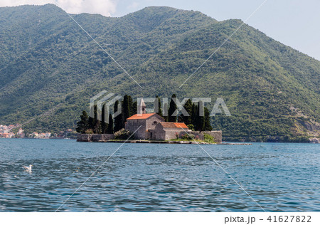 Small Church on San Georges island in Montenegro Small Church on San Georges island in Montenegro 41627822