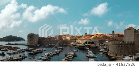 Dubrovnik old town surrounded by fortified walls , Croatia Dubrovnik old town surrounded by fortified walls , Croatia 41627826