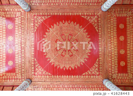 Golden painting in the traditional Thai style. 41628443