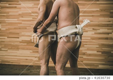Sumo wrestling 41630730